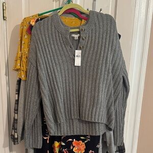 NWT women’s American eagle sweater
